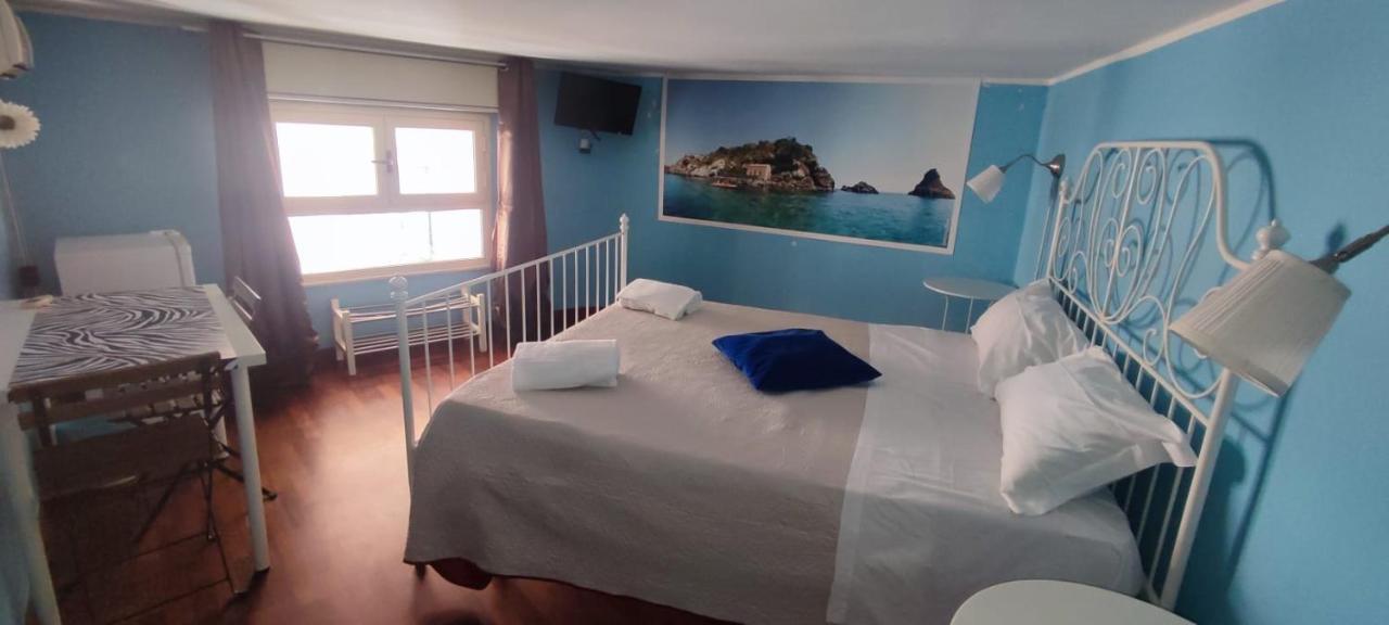 Locami Holiday&Rooms Jolanda Suite Catania Bagian luar foto